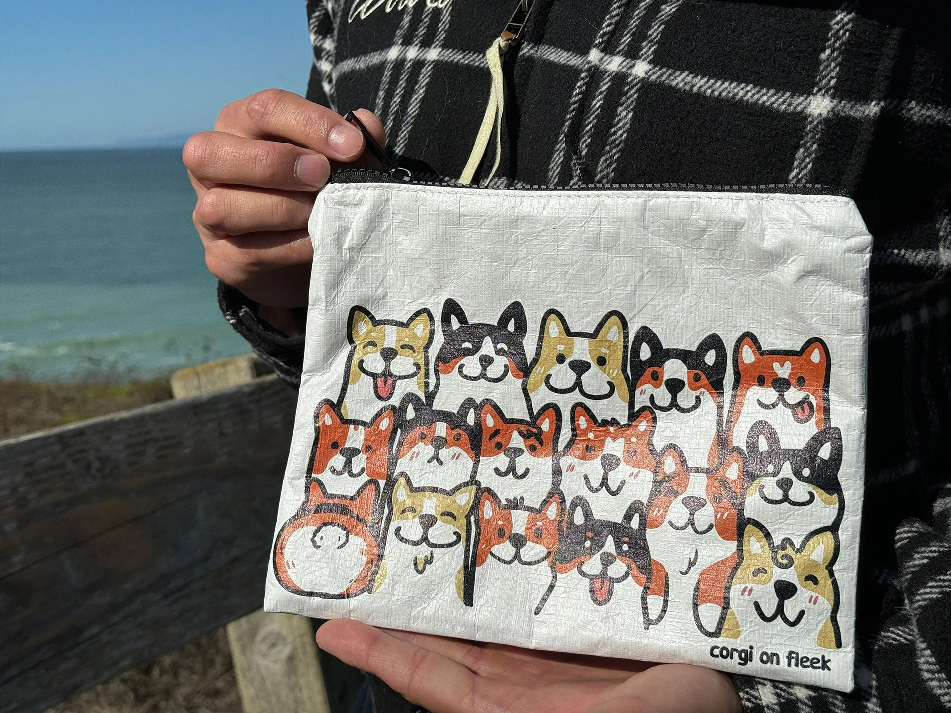 Tyvek Corgi Zipper Pouches